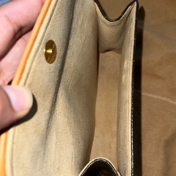 LOUIS VUITTON: Florentine Pochette Monogram w/o Belt - Picture 8 of 9